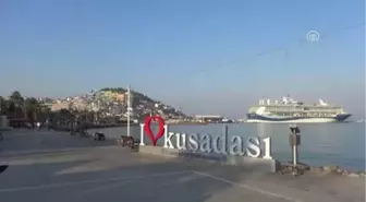 Renklendir Hayatı' Projesinin 7. Durağı Kuşadası Oldu