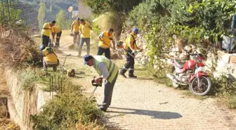 Aydın Büyükşehir Çobanlar Mahallesinde Çevre Temizliği Yaptı