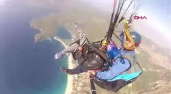 Muğla Engelliler, Yamaç Paraşütüyle Babadağ'dan Atladı