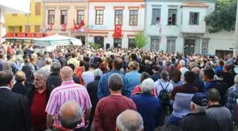 Saka, Tekrar Aday Olduğunu Açıkladı