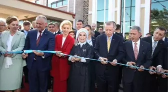 Cumhurbaşkanı Erdoğan, Komrat Bölge Hastanesi Aziz Sancar Tanı ve Tedavi Merkezinin Açılışına...