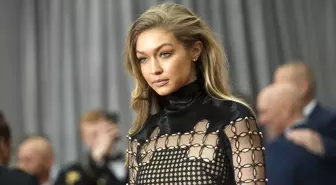 Dünyaca Ünlü Model Gigi Hadid'ten İtiraf: Ben de Dolgun Kalçalarım Olsun İsterdim