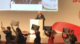 İstanbul Barosu Genel Kurulunda, Mevcut Başkan Mehmet Durakoğlu Protesto Edildi