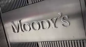 Moody's İtalya'nın Kredi Notunu Düşürdü