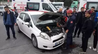 Otomobil Bir Başka Araca Çarparak Takla Attı, 2 Kişi Yaralandı