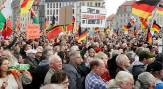 Dresden'da Pegida Nefretine Karşı Büyük Gösteri