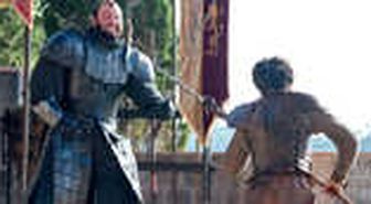 Game of Thrones Oyuncusu Hafthor Julius Bjornsson ile Kelsey Henson Dünya Evine Girdi