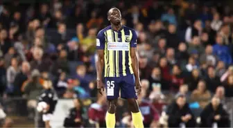 Usain Bolt, Yıllık 150 Bin Dolar Teklif Eden Central Coast Mariners Takımından 3 Milyon Dolar Talep Etti