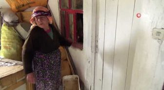 81 Yaşındaki Kadın Altınları Çalmaya Gelen Şahsa Tüfekle Direndi