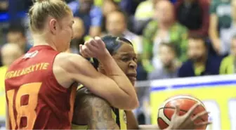Fenerbahçe-Galatasaray: 77-60