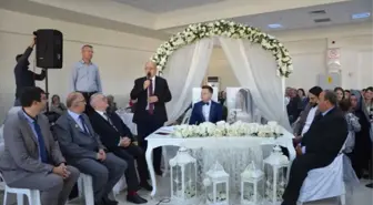 Fransız ve Türk Başkan Nikah Kıydı