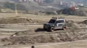 Gencinden Yaşlısına Off Road Yarışlarını İzlemek İçin Dağı Taşı Doldurdular