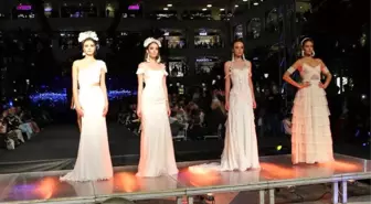 Mavibahçe Shopping Fest'te Defile Rüzgarı