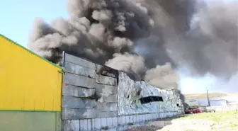 Sakarya'da 4 Ayrı İş Yerinde Çıkan Yangın Kontrol Altına Alındı