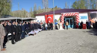 Vali Azizoğlu: 'Geleceğin Mimarları Bugünün Çiçekleri Bu Sıralarda Yetişiyor'