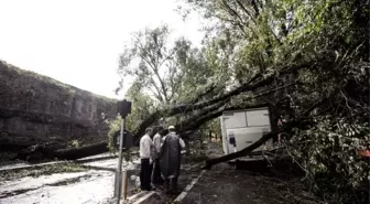 İtalya'da Fırtınanın Bilançosu Ağırlaşıyor: 12 Ölü