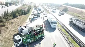 TEM'de TIR Devrildi, Uzun Araç Kuyrukları Oluştu