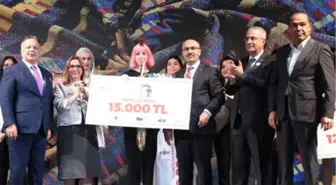 Genç Tasarımcılar İçin Paris Kapısı Adana'dan Aralandı