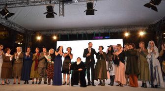 Mavibahçe'de 'Zamansız Kadınlar' Defilesi