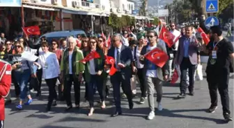 Kuşadası'nda Zeytin Festivali Kortej Yürüyüşüyle Başladı