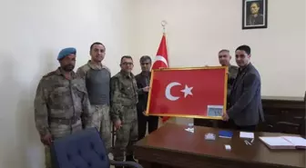 Mihalgazi Kadınlarının Ördüğü El Örgüsü Türk Bayrağı Afrin'e Ulaştı