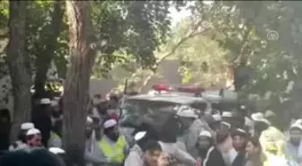 Pakistan'da Suikaste Uğrayan Eski Senatör Toprağa Verildi - İslamabad