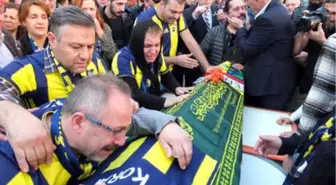 Fenerbahçe Taraftarı Koray İçin Evinin Önünde Helallik Alındı