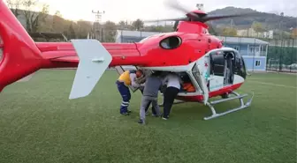 Kazada Yaralanan Çocuk Ambulans Helikopterle Hastaneye Nakledildi