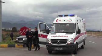 İki Otomobil Çarpıştı: 2 Yaralı