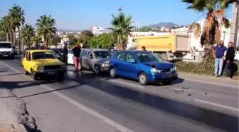 Yola Fırlayan Kedi Zincirleme Kazaya Neden Oldu