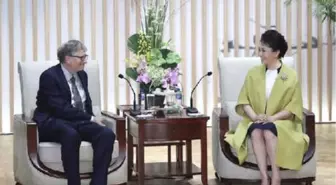 Peng Liyuan, Bill Gates ile Görüştü