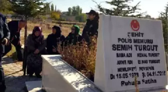 Şehit Polis, Mezarı Başında Anıldı