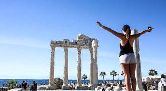 Side, Tarihi ve Doğal Dokusuyla Cezbediyor