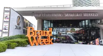 Brand Week Istanbul 2018, Onur Konuğu Olarak Şener Şen'i Ağırladı