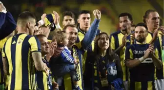 Fenerbahçe Galibiyeti Koray Şener'in Ailesine Hediye Etti