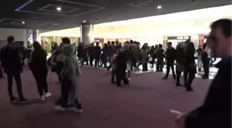 Cem Yılmaz: 'Kötü Örnekleri Filmin İçinde Tartmamız Gerekiyor'