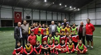 Başkan Baran'dan Sporcu Öğrencilere Destek