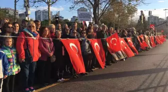 Kadıköy'de Ata'ya 6 Buçuk Kilometrelik Saygı Zinciri