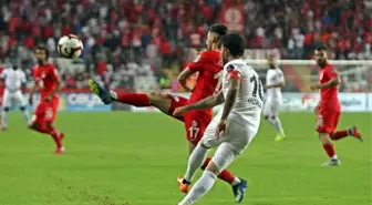 Antalya'da İlk Yarı Gol Yok