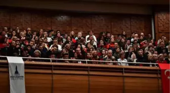 Atatürk İzmir'de Senfoni ile Anıldı