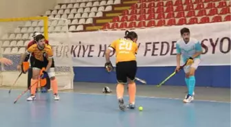 Erkekler Salon Hokeyi Süper Ligi 1'inci Etap Maçları Sona Erdi