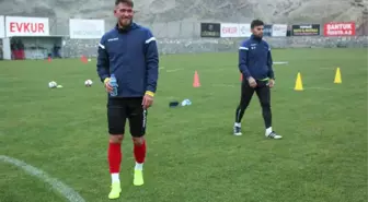 Ömer Şişmanoğlu Antrenmanlara Başladı