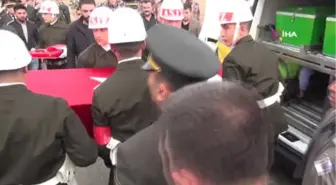 Şehit Asker Memleketi Şanlıurfa'da Toprağa Verildi
