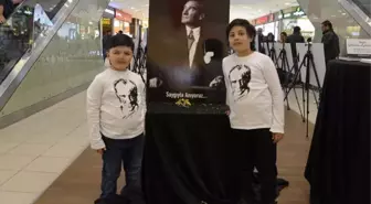 Vatandaşlardan Atatürk Fotoğraf Sergisine Yoğun İlgi