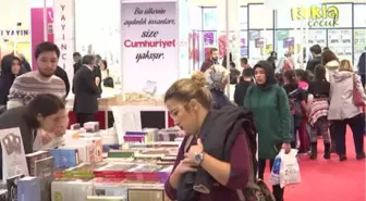 Çocuk Kitabı Yazarları '37. Uluslararası İstanbul Kitap Fuarı'Nda (1)