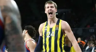 Jan Vesely, Olimpiakos Maçında Yok