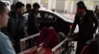 Bursa Cam Silen Kadın, 3'üncü Kattan Düşerek Ağır Yaralandı