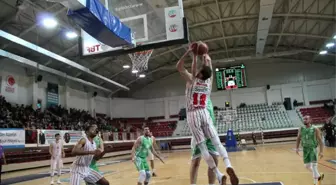 Türkiye Basketbol Ligi: Yalova Belediyespor: 81 - Mamak Belediyesi Yeni Mamak Spor: 74