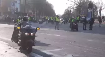 Fransa'da Akaryakıt Zammı Protesto Edildi