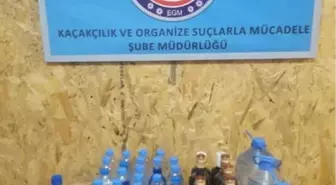 Kaçak İçkileri Pet Şişelere Doldurmuşlar